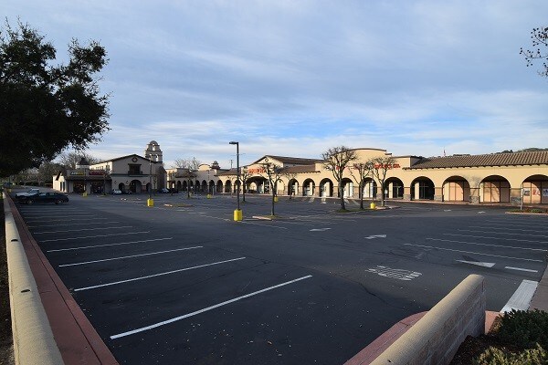 More Photos Of 2040 El Camino Real, Atascadero General Retail For Lease