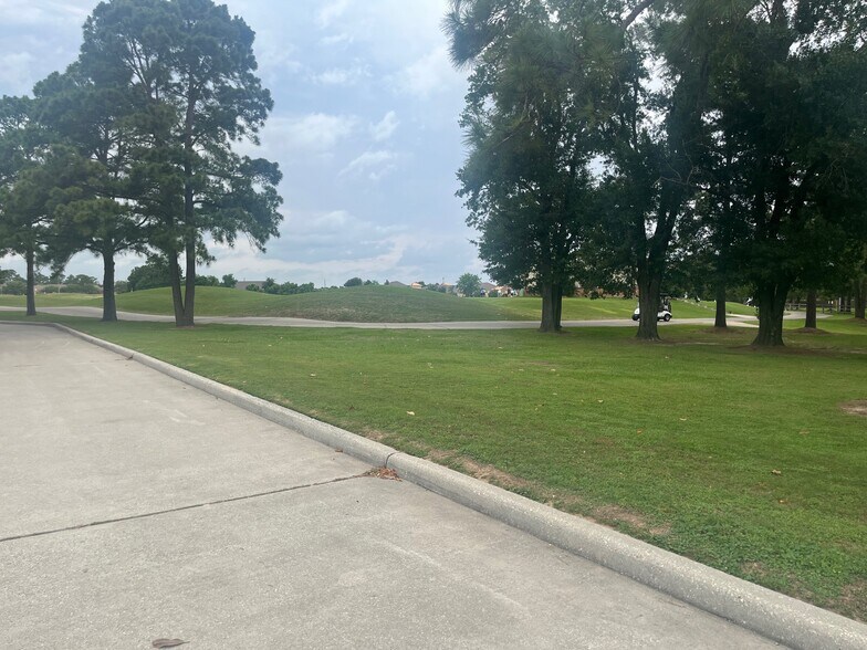 More Photos Of 20008 Champion Forest Dr, Spring Office Residential For Sale