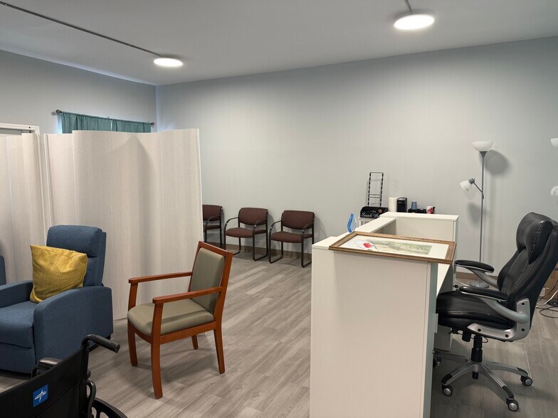 More Photos Of 925 Sanders Rd, Cumming Coworking Space