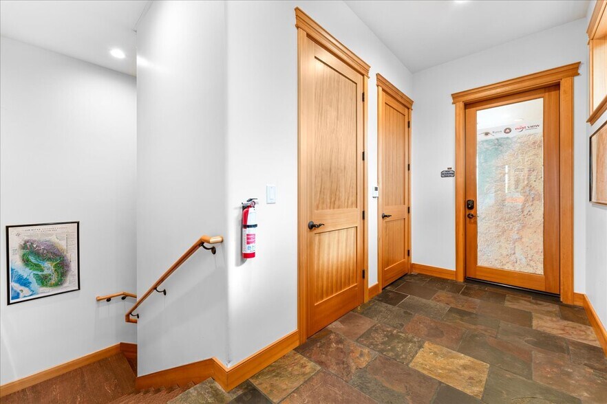 More Photos Of 817 Ohare Pky, Medford Loft Creative Space For Sale