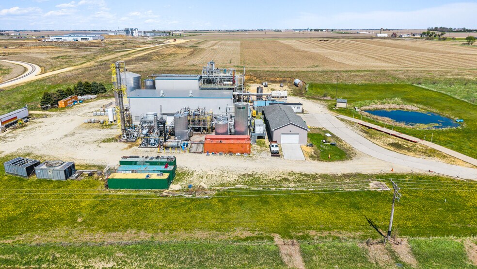 More Photos Of 5640 44th Ave S, Clinton Industrial For Sale