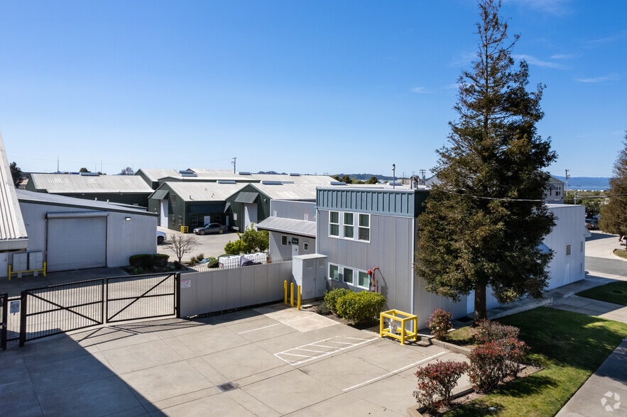 More Photos Of 3701 Collins Ave, Richmond Warehouse For Lease