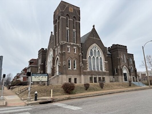 More Photos Of 4301 Page Blvd, Saint Louis Religious Facility For Lease