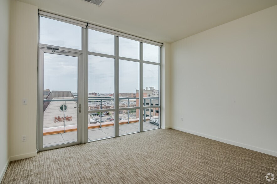 More Photos Of 115 E Walnut St, Green Bay Apartments For Lease