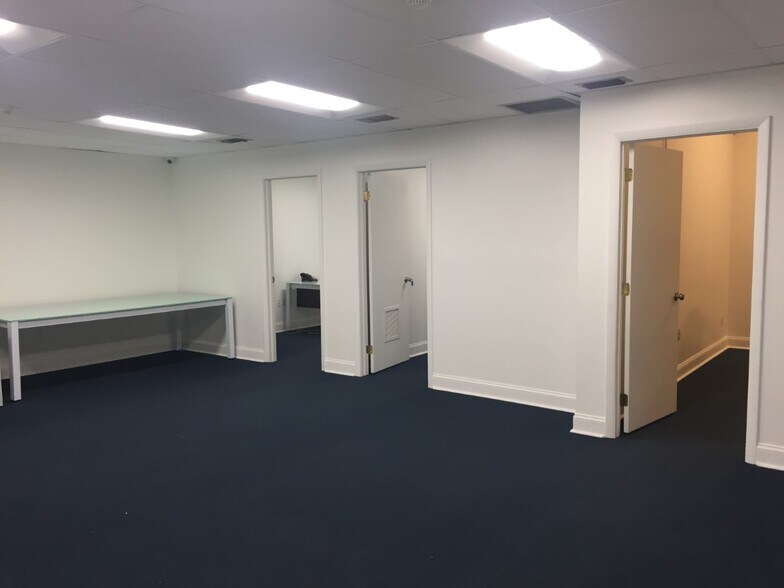More Photos Of 5465 NW 36th St, Miami Springs Office For Sale