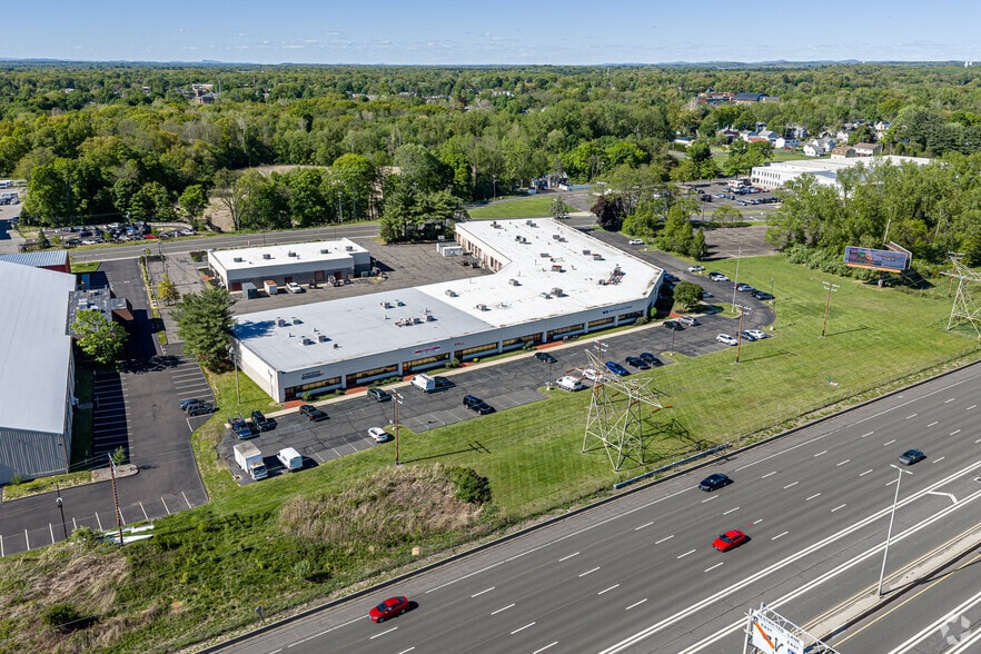 More Photos Of 111-121 Roberts St, East Hartford Business Park For Lease