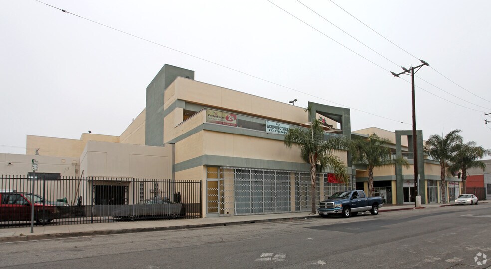 More Photos Of 732-752 E Pico Blvd, Los Angeles Unknown For Lease