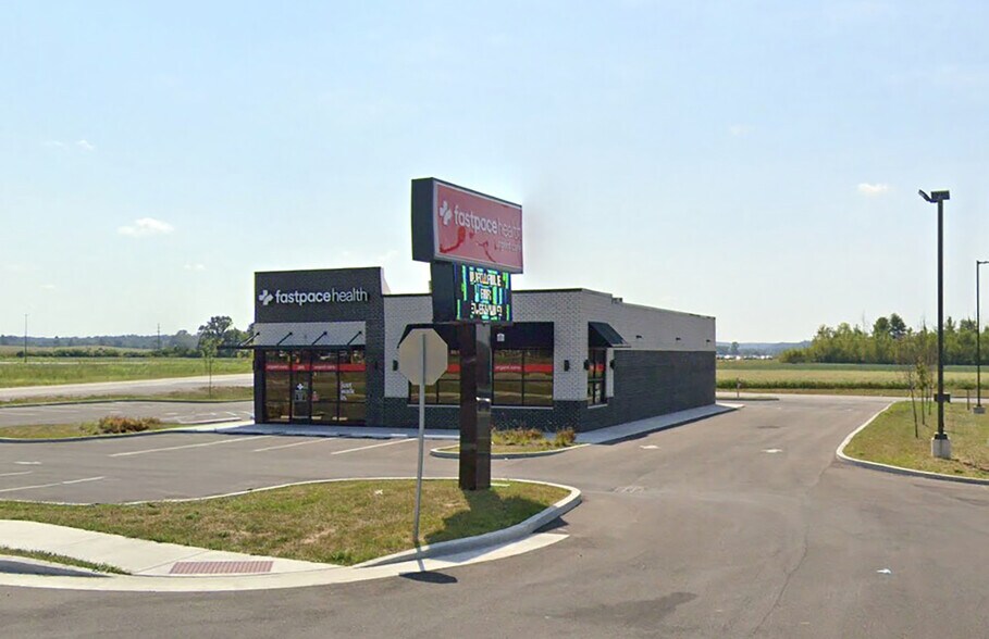 More Photos Of 293 Grand Valley Blvd, Martinsville Freestanding For Lease