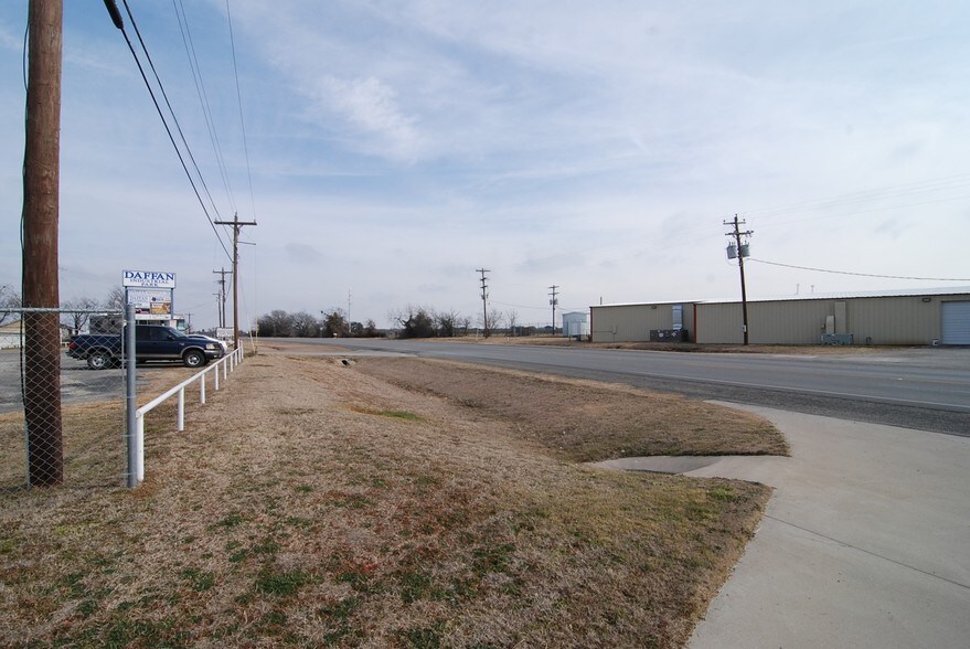 More Photos Of 1312 Weatherford Hwy, Granbury Land For Sale