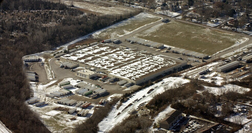 More Photos Of 401-407 S Leonard St, Liberty Industrial For Sale