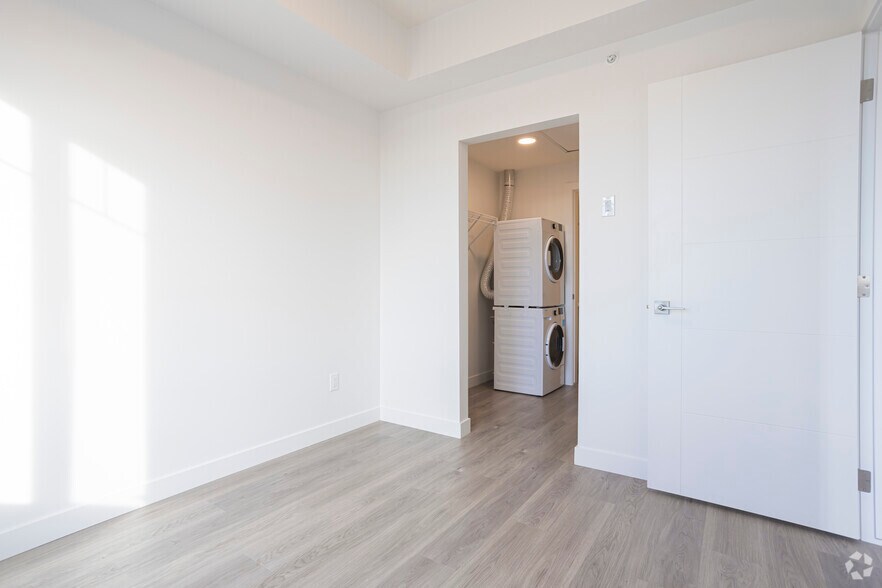 More Photos Of 3360 16th St SW, Calgary Apartments For Lease
