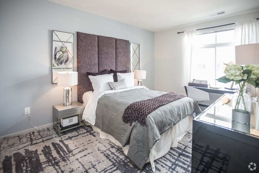 More Photos Of 8010 Gramercy Blvd, Rockville Apartments For Lease