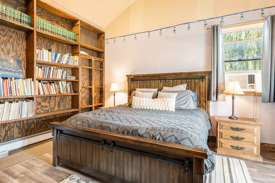 More Photos Of 444 Lewis St, Pagosa Springs Office Residential For Sale