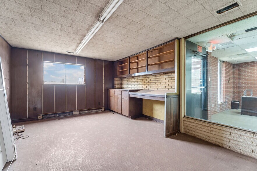 More Photos Of 855 NC Highway 111 S, Goldsboro Warehouse For Sale