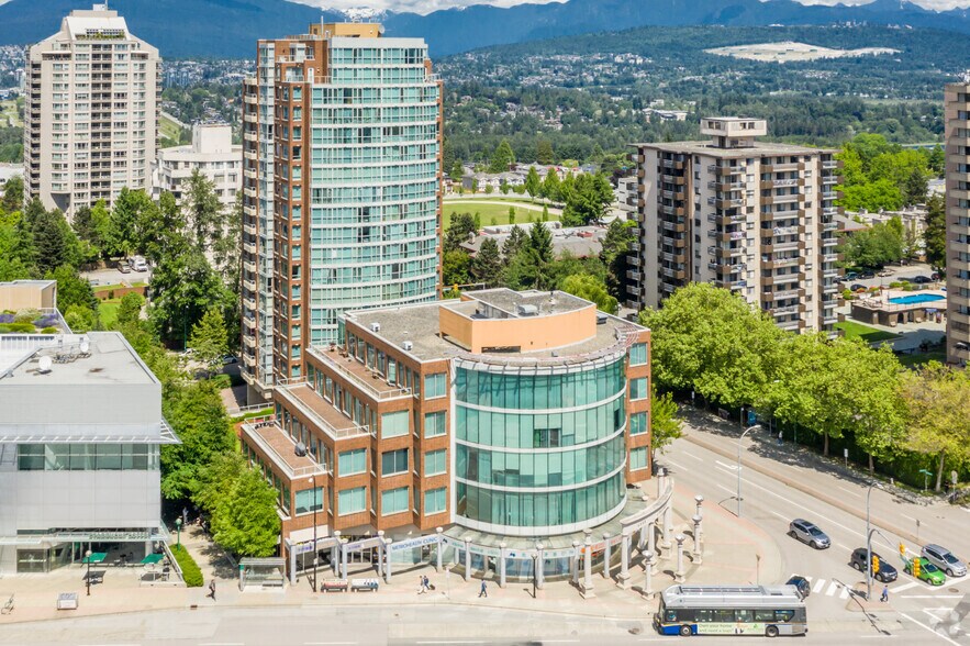 More Photos Of 4885 Kingsway, Burnaby Medical For Lease