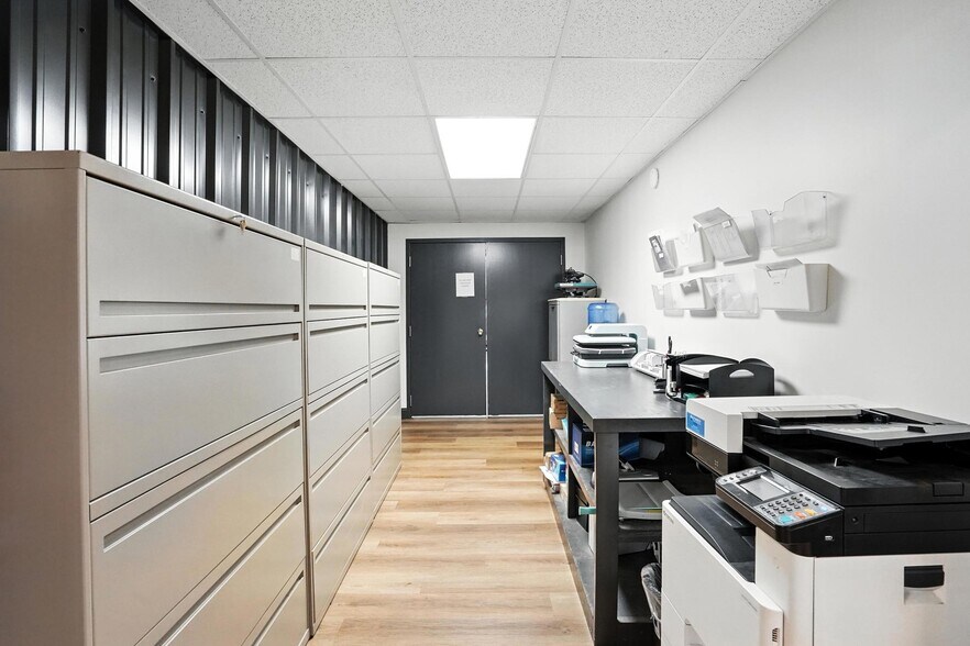 More Photos Of 108 Beam Dr, Mooresville Flex For Sale