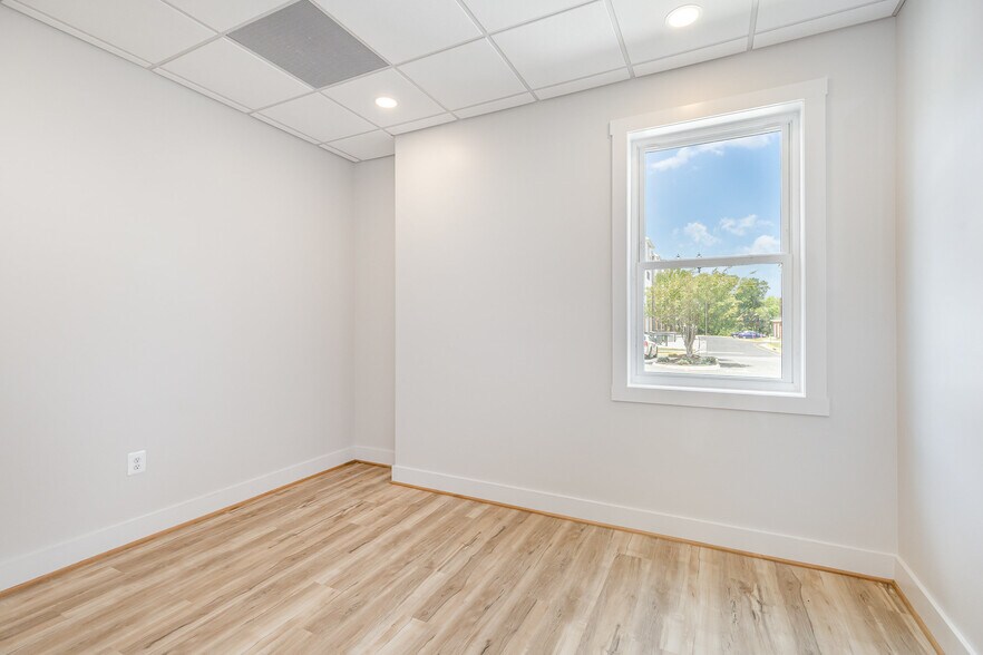 More Photos Of 9124 Courthouse Rd, Spotsylvania Office For Lease