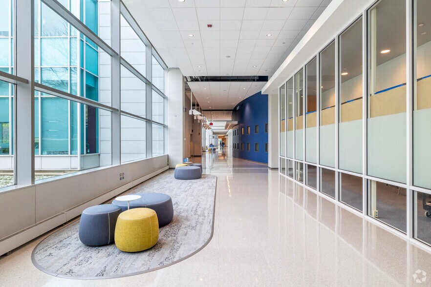 More Photos Of 1950 Innovation Way, Libertyville Office For Lease