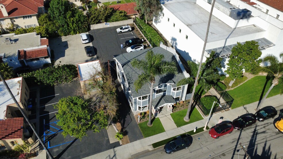 More Photos Of 207 W 20th St, Santa Ana Office For Sale