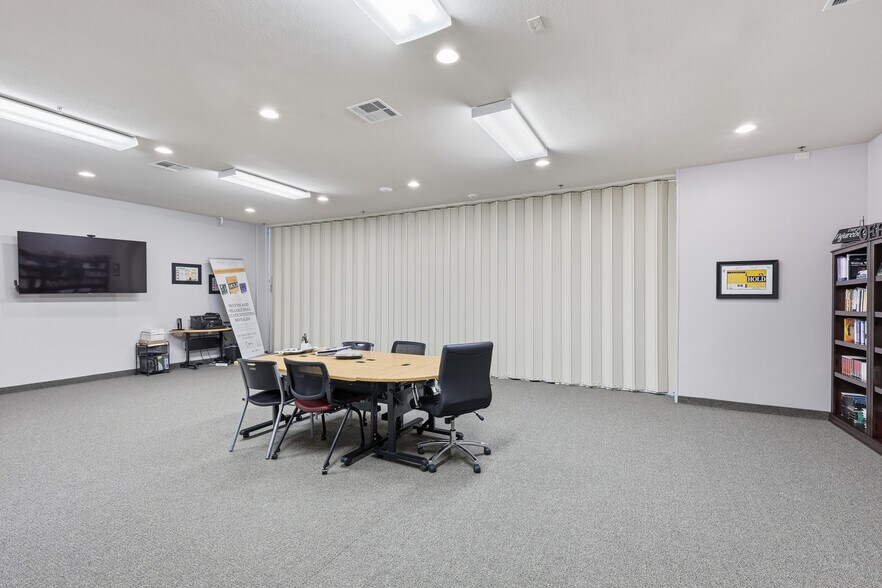 More Photos Of 3605 Yucca Dr, Flower Mound Medical For Lease