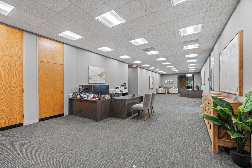 More Photos Of 3600 Wheeler Ave, Fort Smith Office For Sale