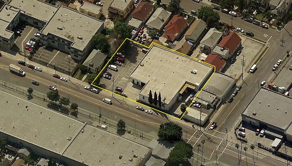 More Photos Of 516 E Jefferson Blvd, Los Angeles Warehouse For Sale