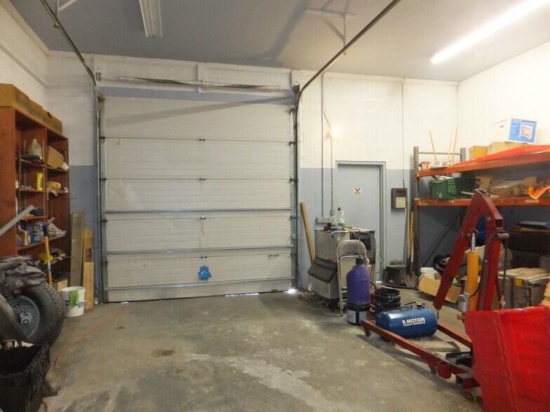 More Photos Of 14380 Airbase Rd, Mountain Home Storefront For Sale