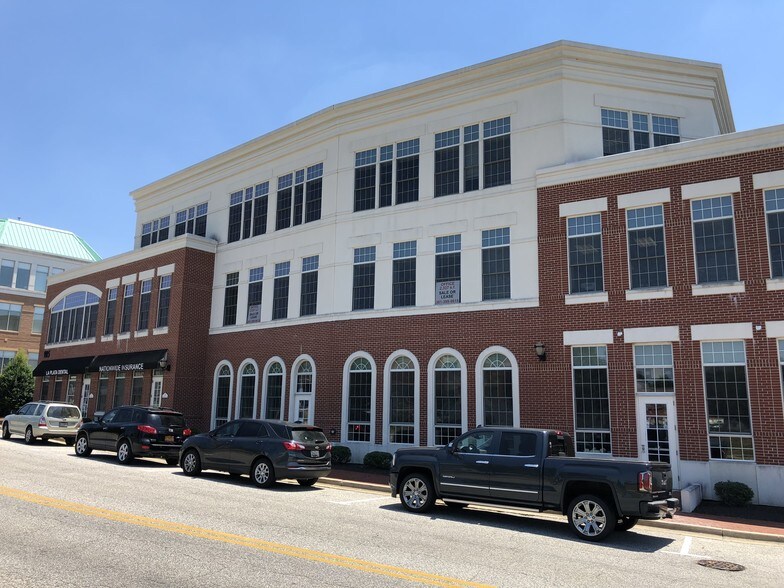 More Photos Of 105 Centennial St, La Plata Medical For Lease