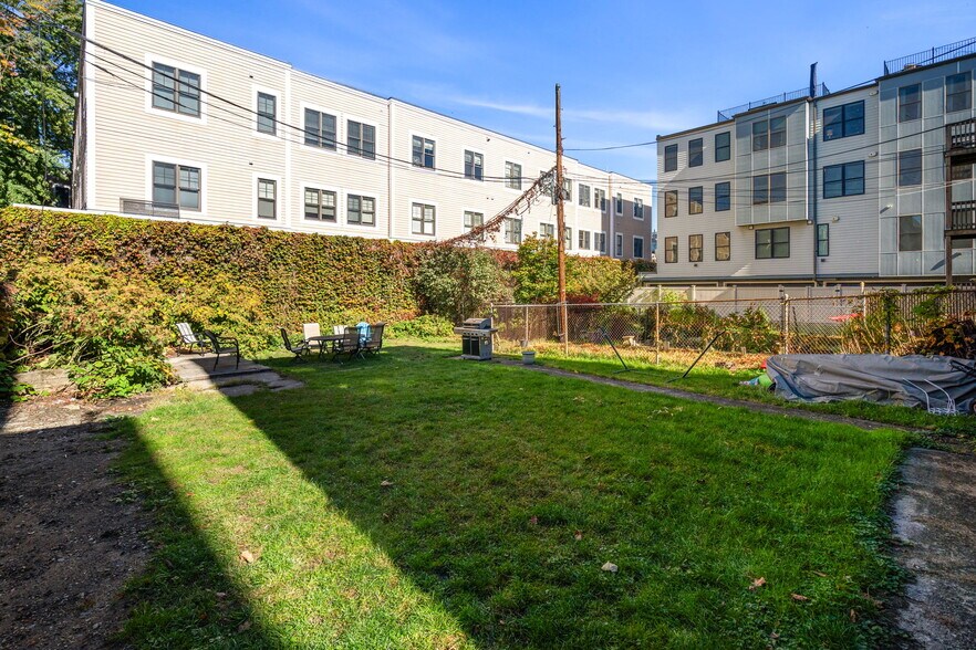 More Photos Of 574 E 3rd St, Boston Multifamily For Sale