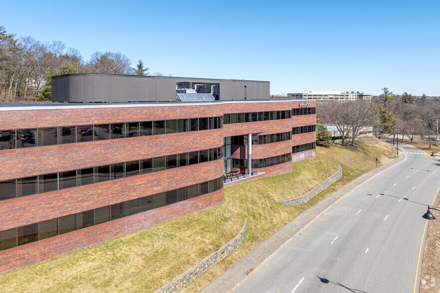 More Photos Of 10 Burlington Mall Rd, Burlington Office For Lease