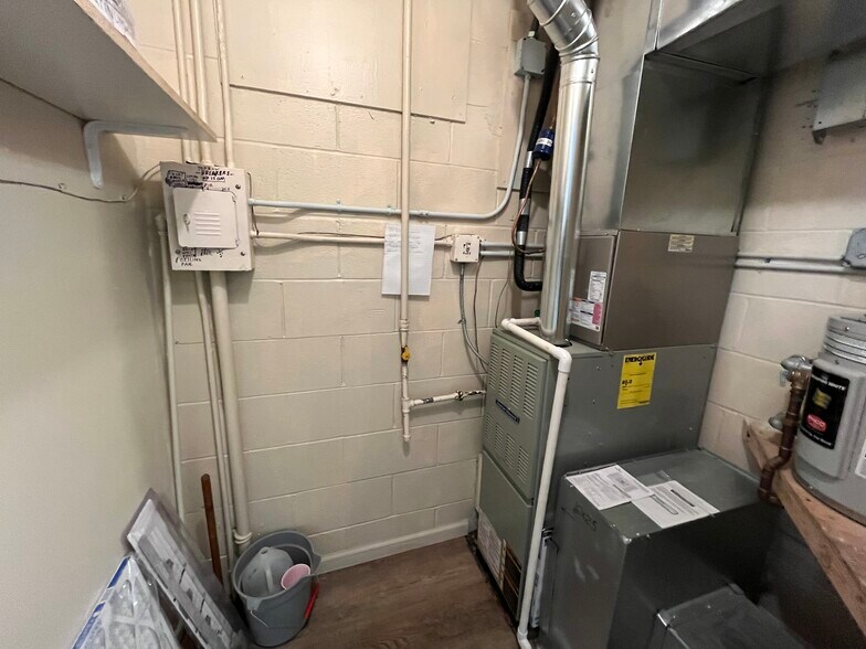 More Photos Of 10341 Southwest Hwy, Chicago Ridge Freestanding For Lease