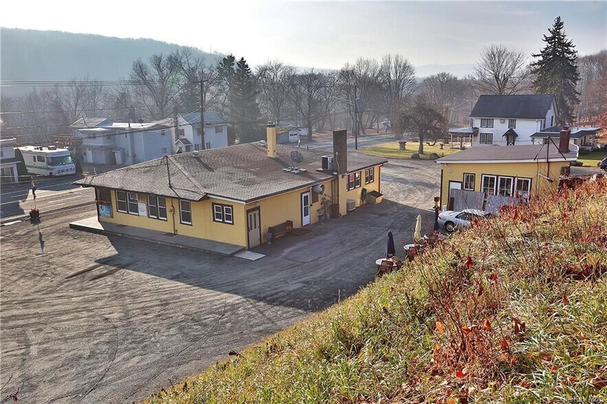 More Photos Of 243-249 Orange Tpke, Sloatsburg Restaurant For Sale