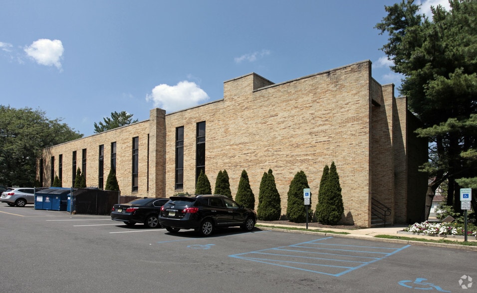 Primary Photo Of 77 Milltown Rd, East Brunswick Office For Lease