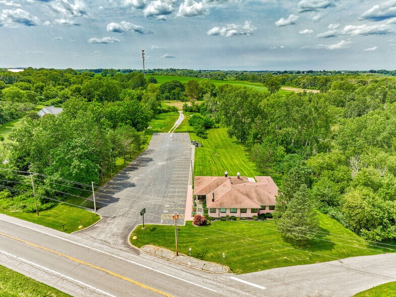More Photos Of 2771 Scottsville Rd, Scottsville Restaurant For Sale