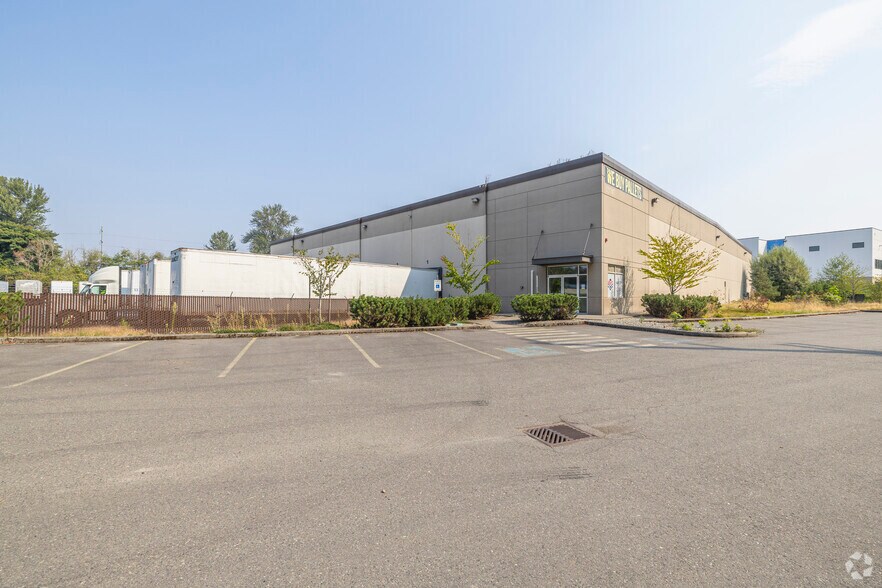 Primary Photo Of 13707 Pioneer Way E, Puyallup Warehouse For Lease