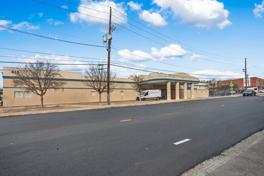 More Photos Of 418 Decatur St SE, Atlanta Medical For Sale
