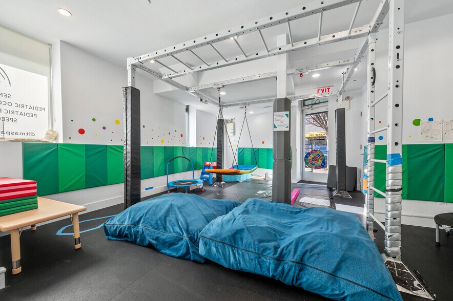 More Photos Of 1103 Cortelyou Rd, Brooklyn Apartments For Sale