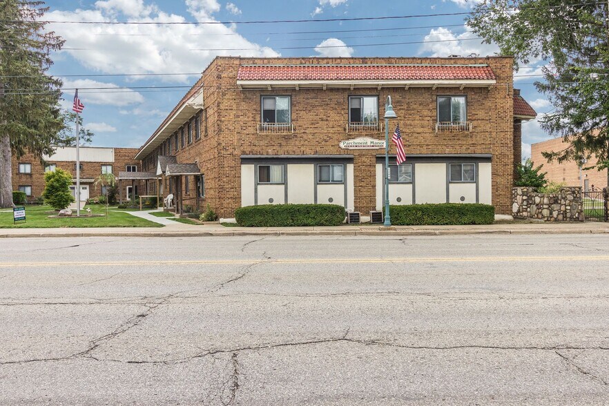 More Photos Of 133 N Riverview Dr, Parchment Apartments For Sale