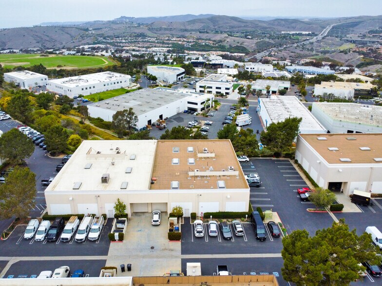 More Photos Of 187 Avenida La Pata, San Clemente Light Manufacturing For Sale