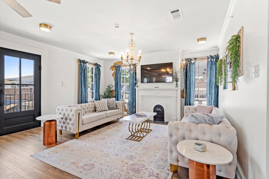 More Photos Of 782 Water St, Biloxi Office For Sale