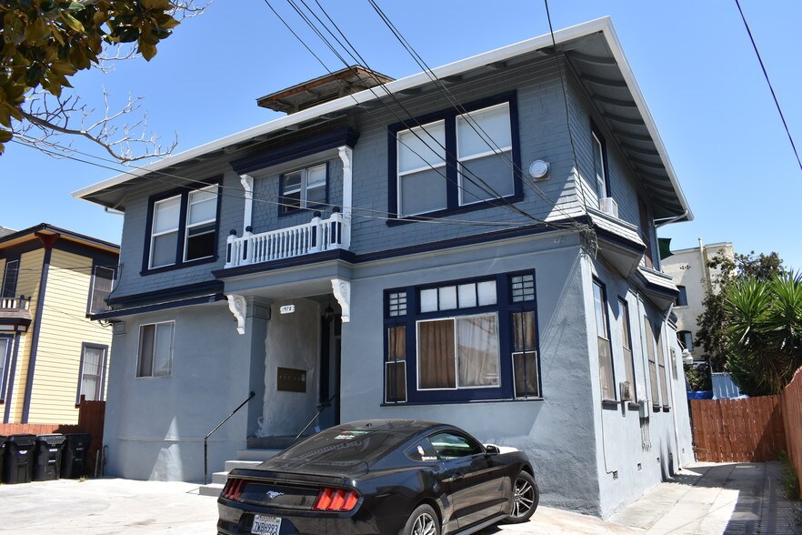 Primary Photo Of 1978 Bonsallo Ave, Los Angeles Apartments For Sale