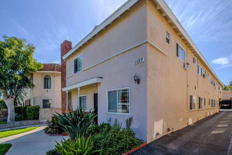 More Photos Of , Glendale Multifamily For Sale