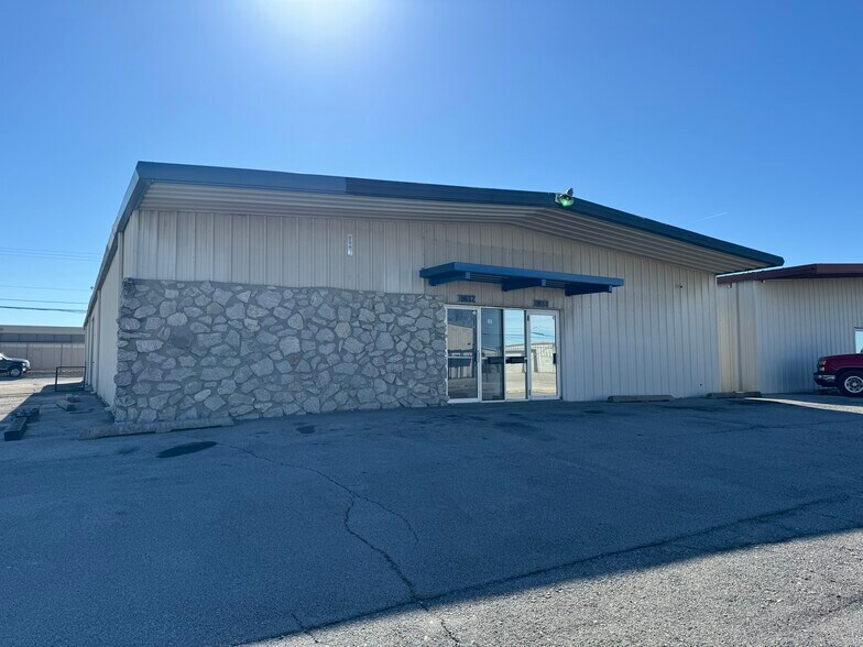 Primary Photo Of 10826 E Newton Pl, Tulsa Service For Lease