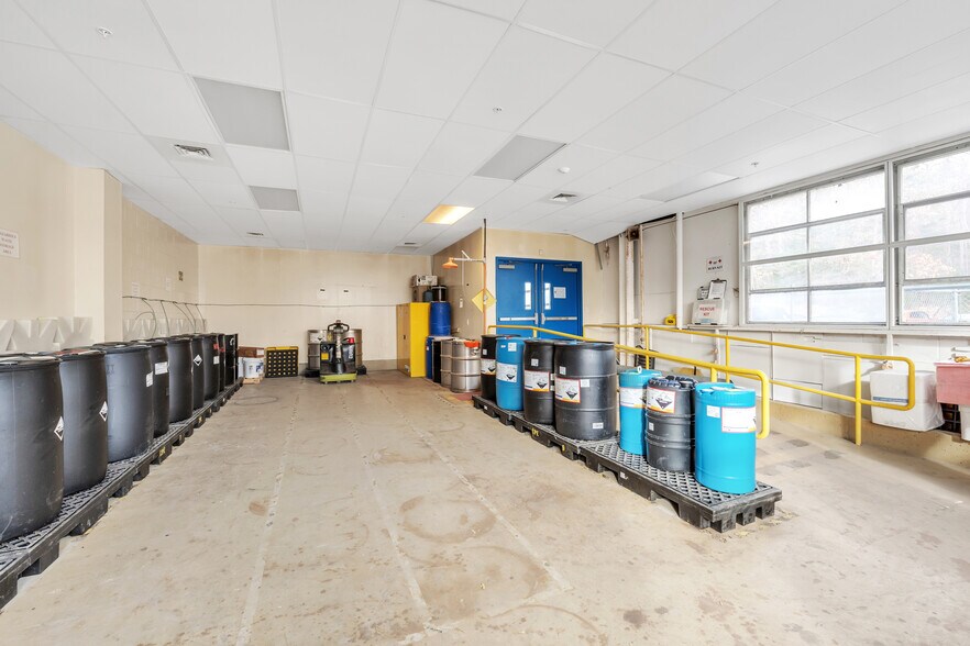 More Photos Of 10 Cabot St, Southbridge Warehouse For Sale