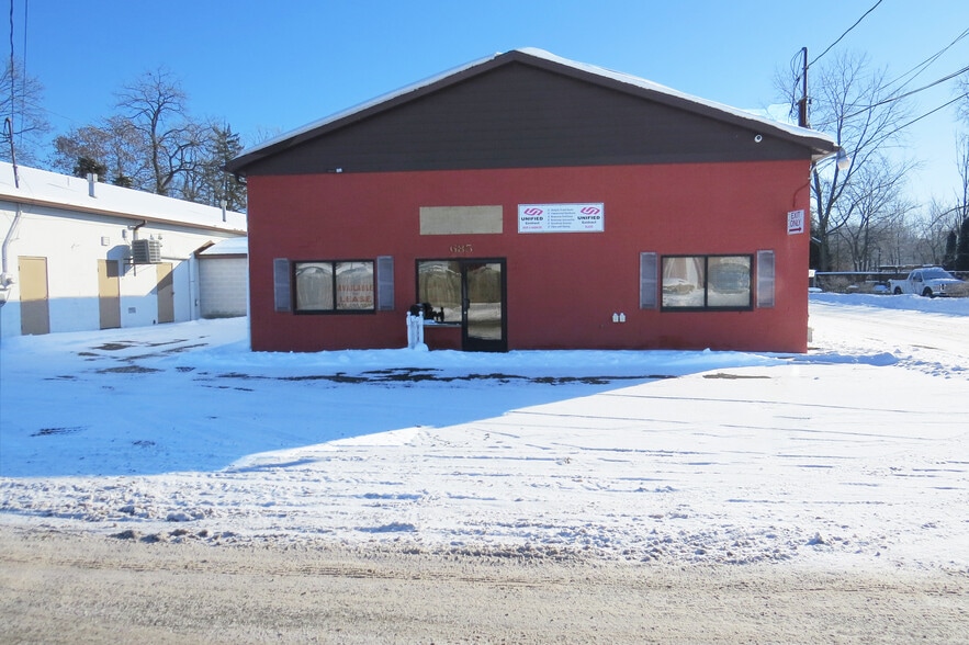 More Photos Of 675-685 High Grove Blvd, Akron Warehouse For Lease