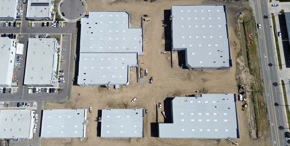 More Photos Of 539 Chaney St, Lake Elsinore Manufacturing For Sale