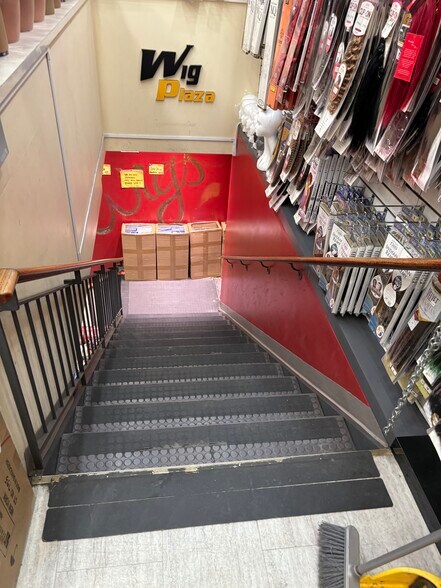 More Photos Of 164-17 Jamaica Ave, Jamaica Unknown For Lease