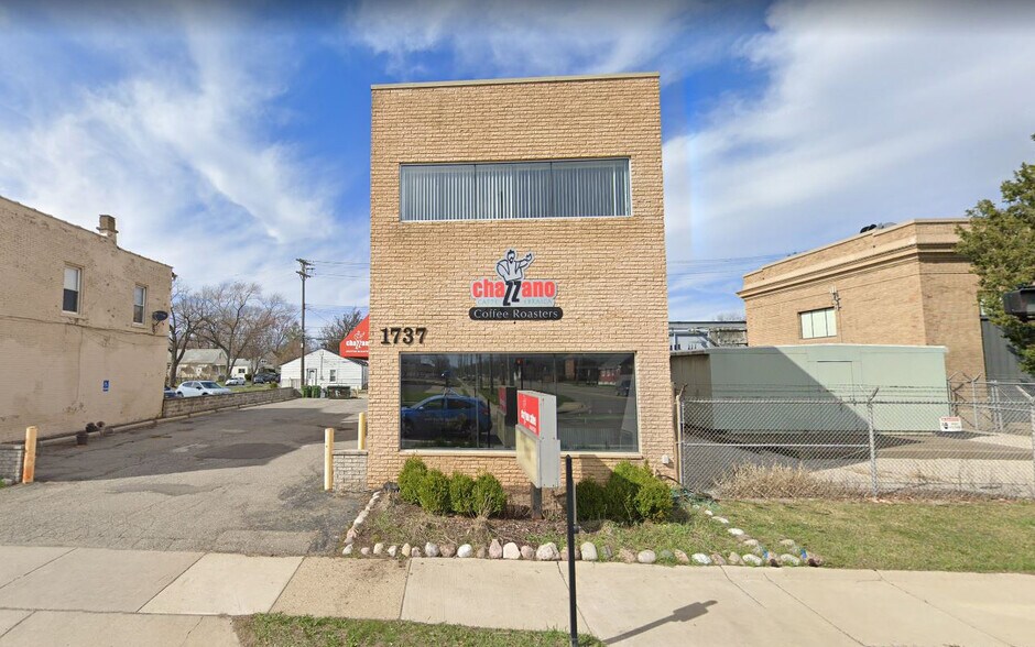 Primary Photo Of 1737 E Nine Mile Rd, Ferndale Storefront Retail Office For Lease