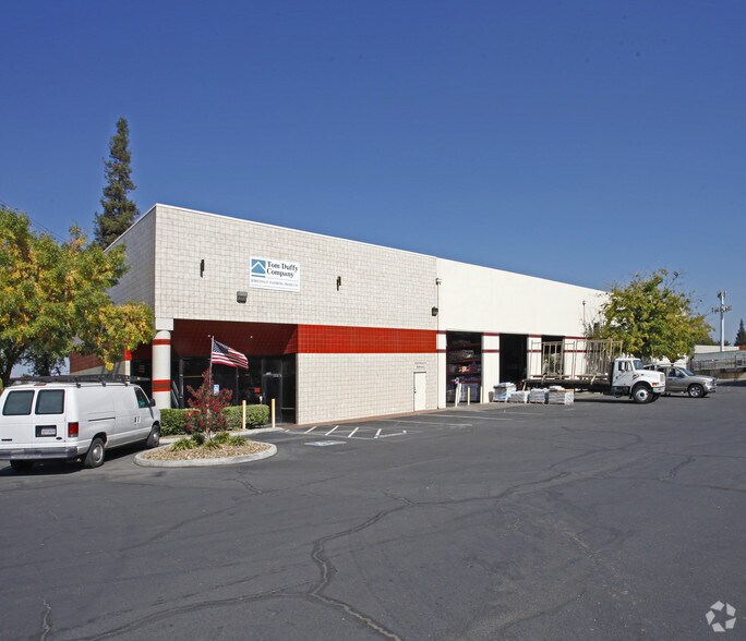 Primary Photo Of 5650 Roseville Rd, Sacramento Warehouse For Lease