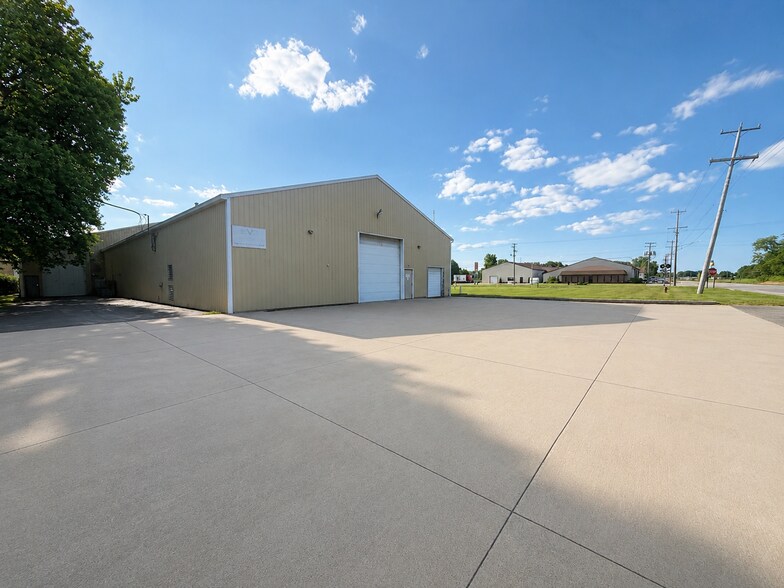 More Photos Of 3233 Dove Rd, Port Huron Warehouse For Sale
